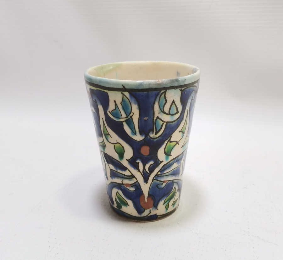 NADİR RENKTE OSMANLI DÖNEMİ İZNİK BARDAK