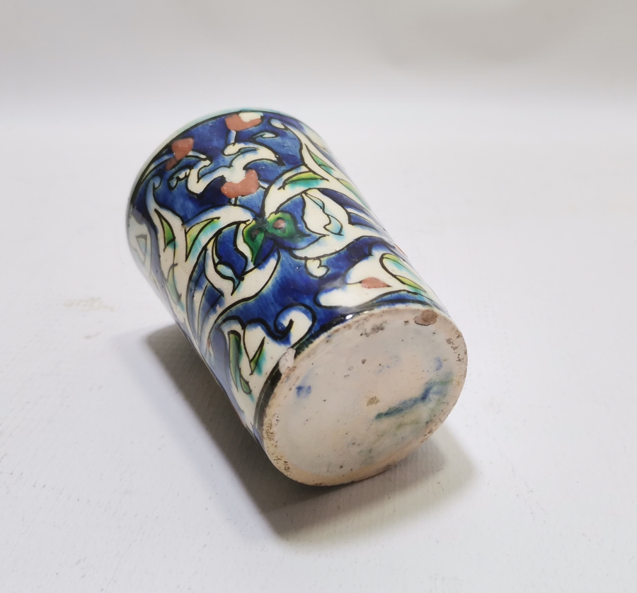 NADİR RENKTE OSMANLI DÖNEMİ İZNİK BARDAK