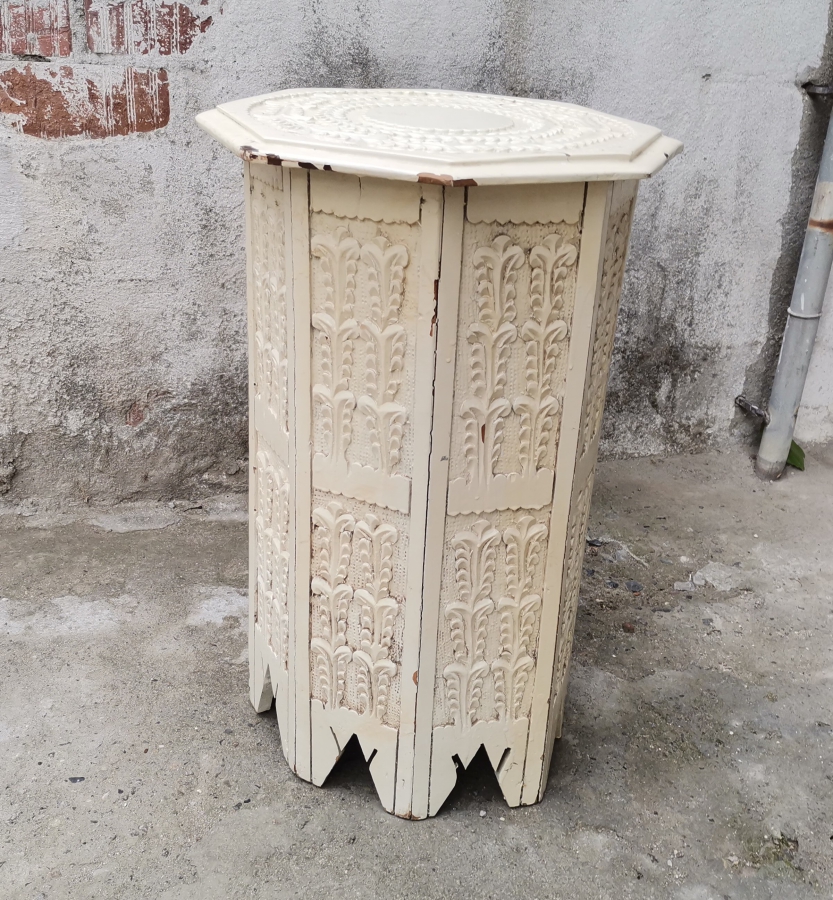 ÜZERİ EL OYMA İŞÇİLİKLİ AHŞAPTAN MAMUL BÜYÜK BOY OSMANLI DÖNEMİ SEHPA