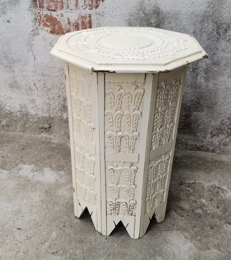 ÜZERİ EL OYMA İŞÇİLİKLİ AHŞAPTAN MAMUL BÜYÜK BOY OSMANLI DÖNEMİ SEHPA