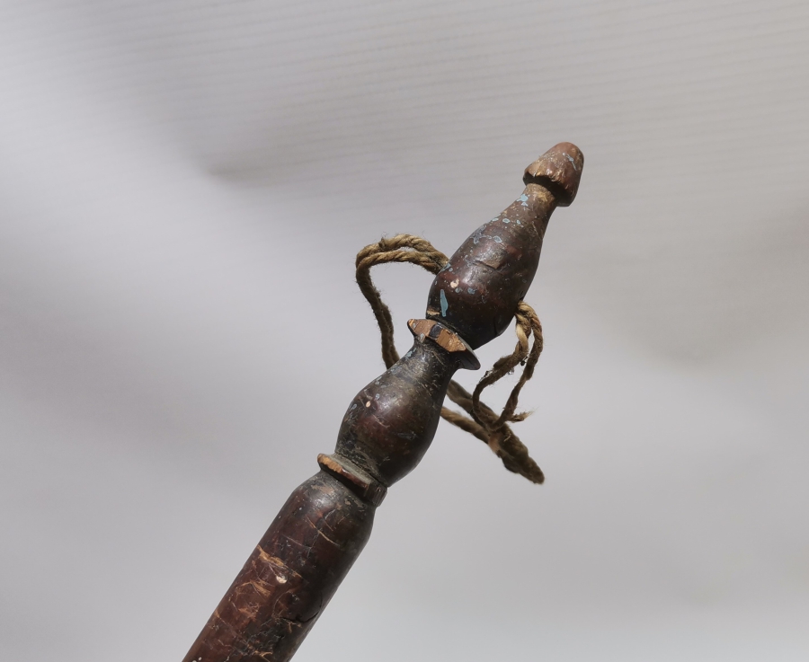 ÜST KISMI SİKKE FORMLU OSMANLI DÖNEMİ TEKKE İŞİ UÇKURLUK