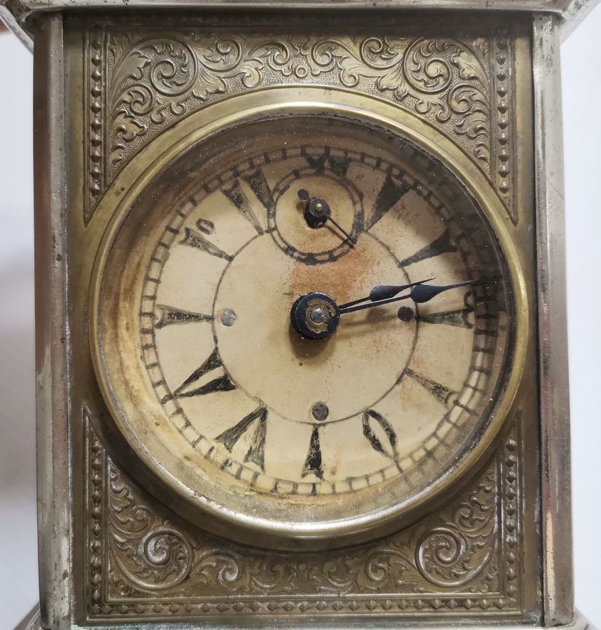 OSMANLI DÖNEMİ NADİR FORMDA LATERNALI MASA SAATİ