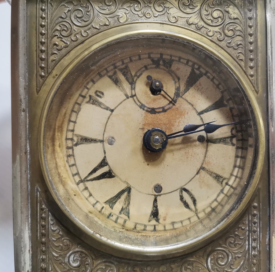 OSMANLI DÖNEMİ NADİR FORMDA LATERNALI MASA SAATİ