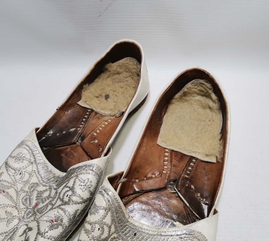 OSMANLI DÖNEMİ SIRMA İŞÇİLİKLİ NADİR GELİN AYAKKABISI