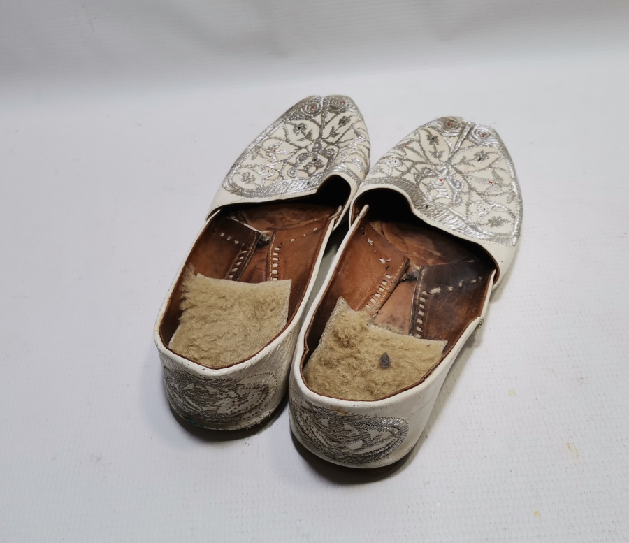 OSMANLI DÖNEMİ SIRMA İŞÇİLİKLİ NADİR GELİN AYAKKABISI