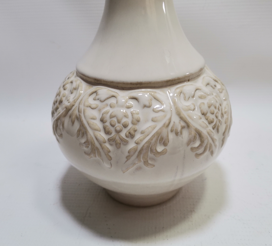 OSMANLI DÖNEMİ KABARTMA İŞÇİLİKLİ NADİR FORMDA KÜTAHYA ZEMZEMLİK