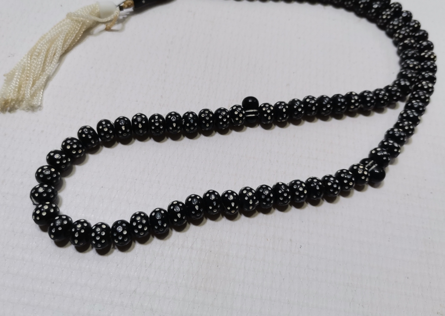 BEYKOZ GÖRÜNÜMLÜ ANTİKA PLASTİK NAMAZ TESPİHİ