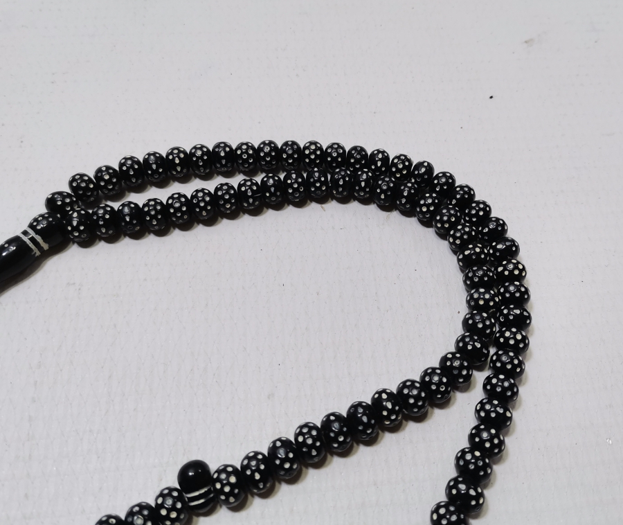 BEYKOZ GÖRÜNÜMLÜ ANTİKA PLASTİK NAMAZ TESPİHİ