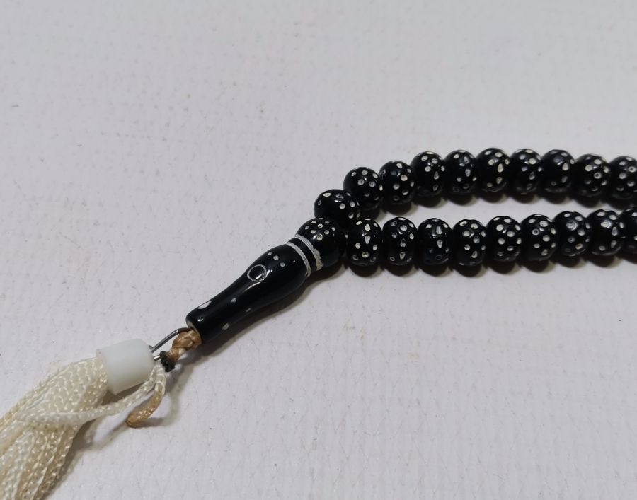 BEYKOZ GÖRÜNÜMLÜ ANTİKA PLASTİK NAMAZ TESPİHİ