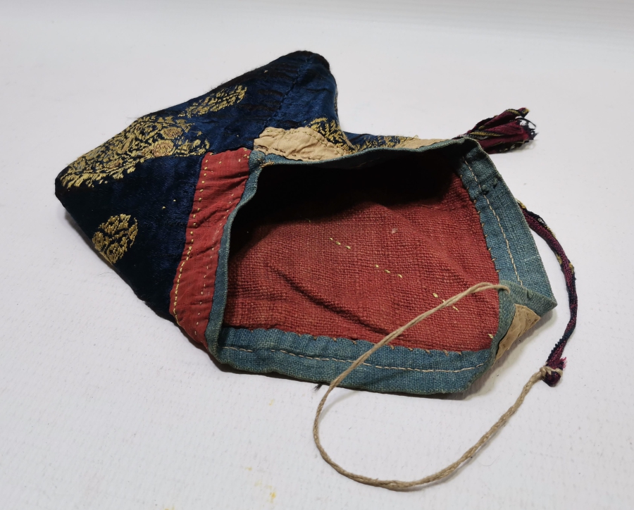 OSMANLI DÖNEMİ NADİR ELMASİYE İPEK ENAM-I ŞERİF KABI