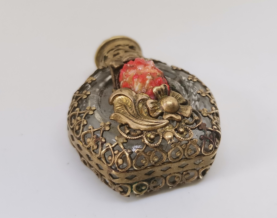 OSMANLI DÖNEMİ MERCAN TAŞLI NADİR PARFÜM ŞİŞESİ