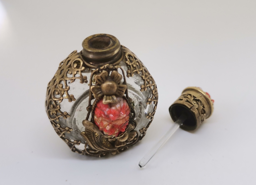 OSMANLI DÖNEMİ MERCAN TAŞLI NADİR PARFÜM ŞİŞESİ