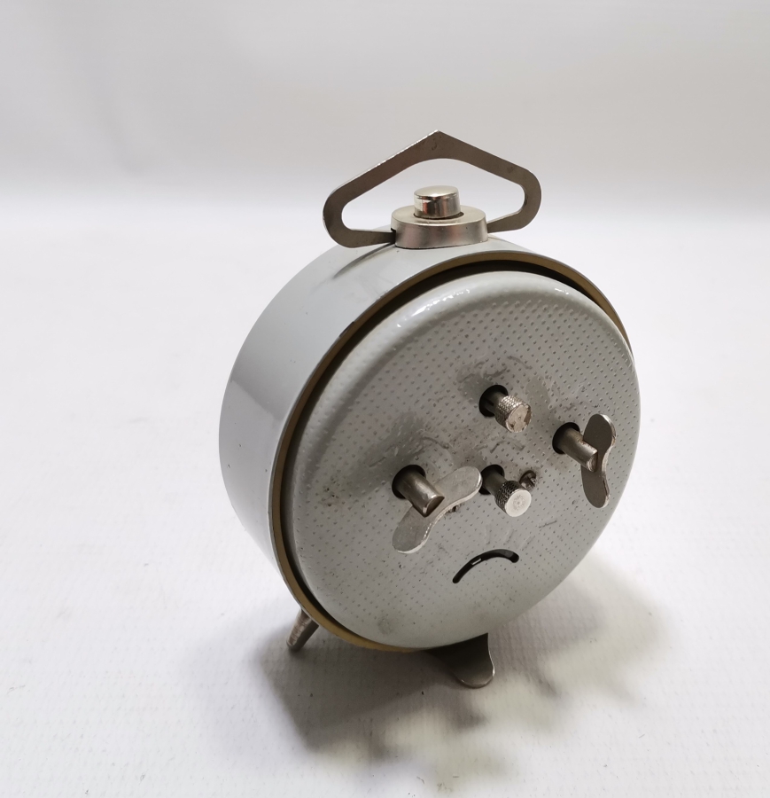 ANTİKA KURMALI RUS MASA SAATİ