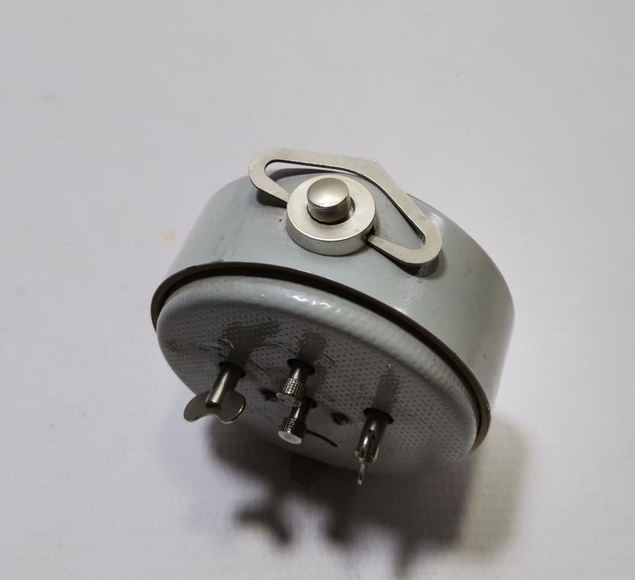 ANTİKA KURMALI RUS MASA SAATİ