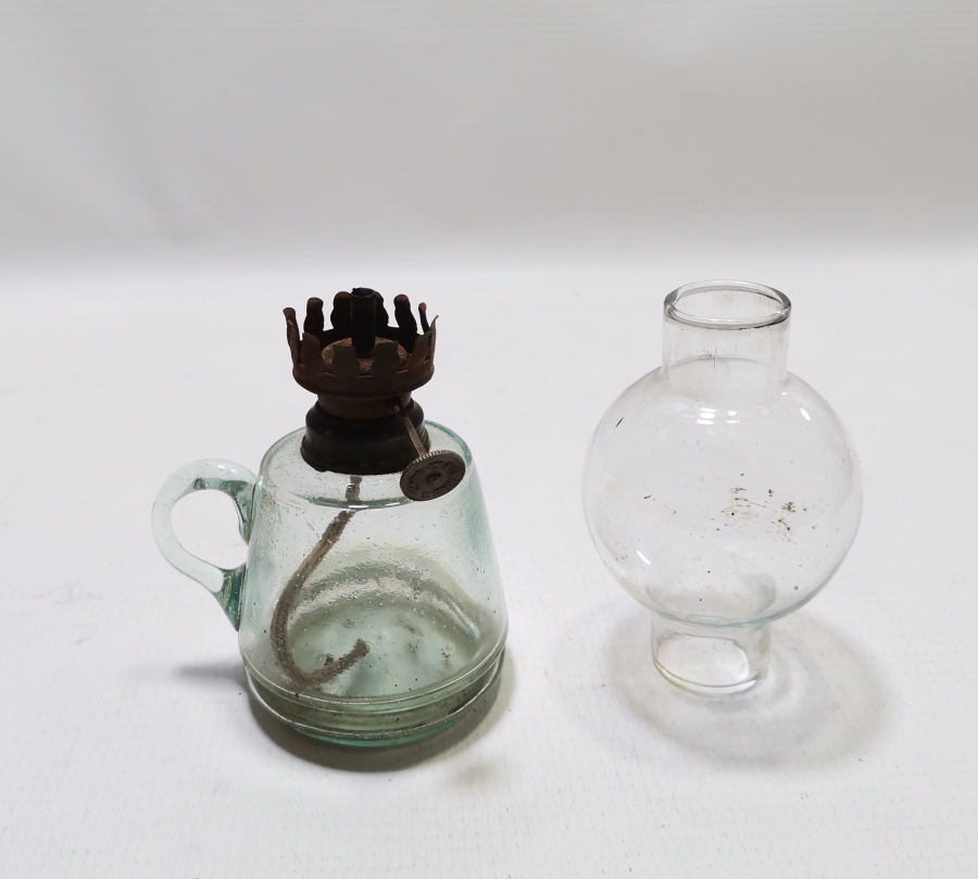 OSMANLI DÖNEMİ NADİR FORMDA TUTMAÇLI GAZ LAMBASI