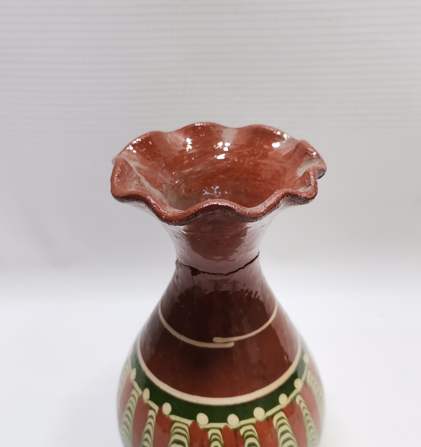 ÜZERİ SIRLI ANTİKA KINIK VAZO