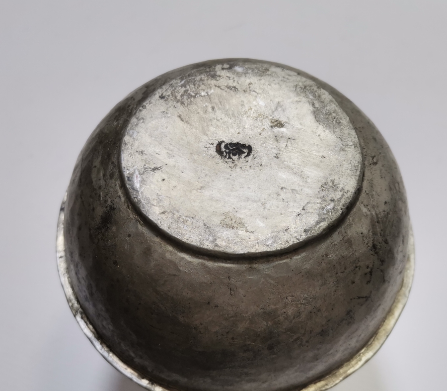 OSMANLI DÖNEMİ USTA DAMGALI VE KABARTMA İŞÇİLİKLİ ÇOK NADİR BAKIR ŞARAPLIK