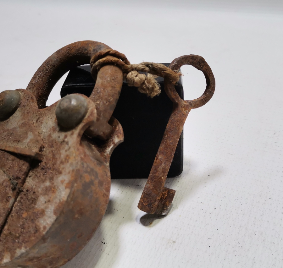 ORİJİNAL ANAHTARIYLA OSMANLI DÖNEMİ EL YAPIMI KİLİT