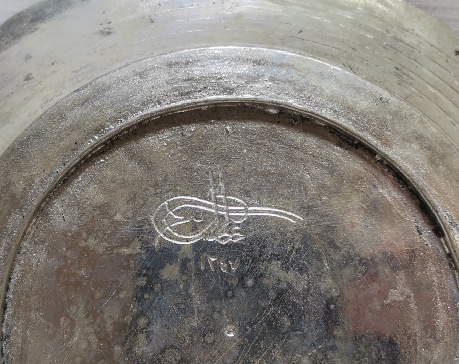 BİR HANEDAN ÜYESİNE AİT OSMANLI DÖNEMİ BAKIR TABAK