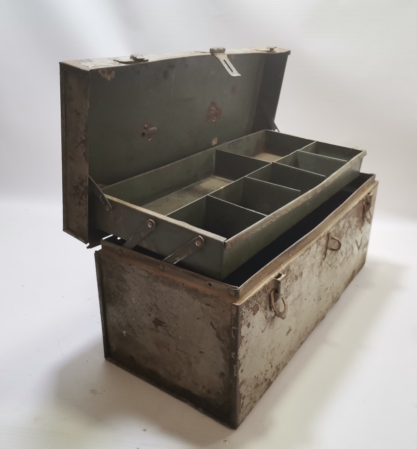 BÜYÜK BOY ANTİKA ÇOK AMAÇLI ALET ÇANTASI