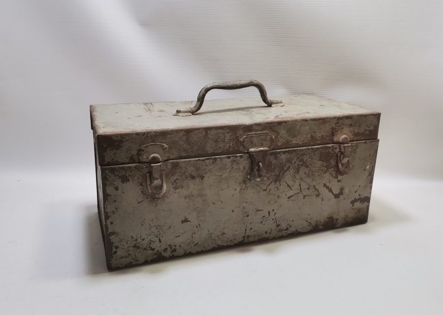 BÜYÜK BOY ANTİKA ÇOK AMAÇLI ALET ÇANTASI