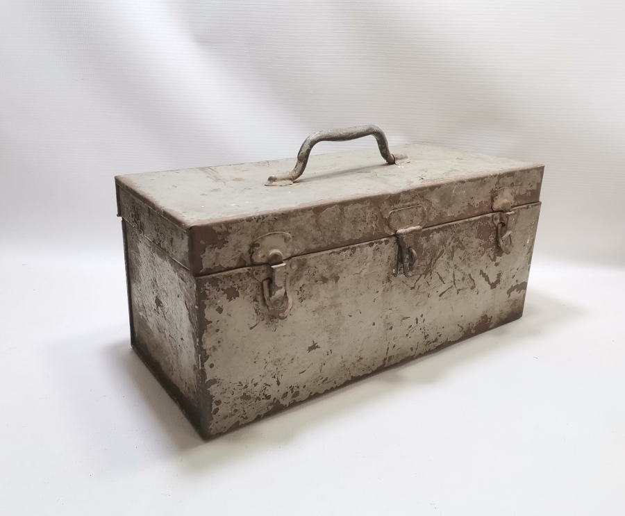 BÜYÜK BOY ANTİKA ÇOK AMAÇLI ALET ÇANTASI