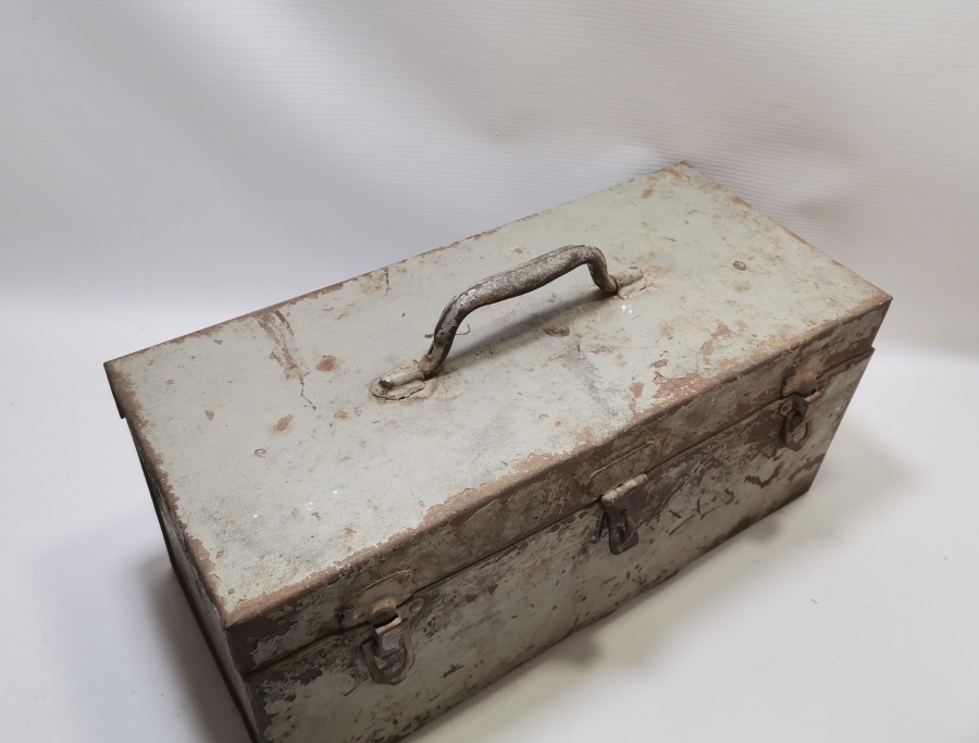 BÜYÜK BOY ANTİKA ÇOK AMAÇLI ALET ÇANTASI