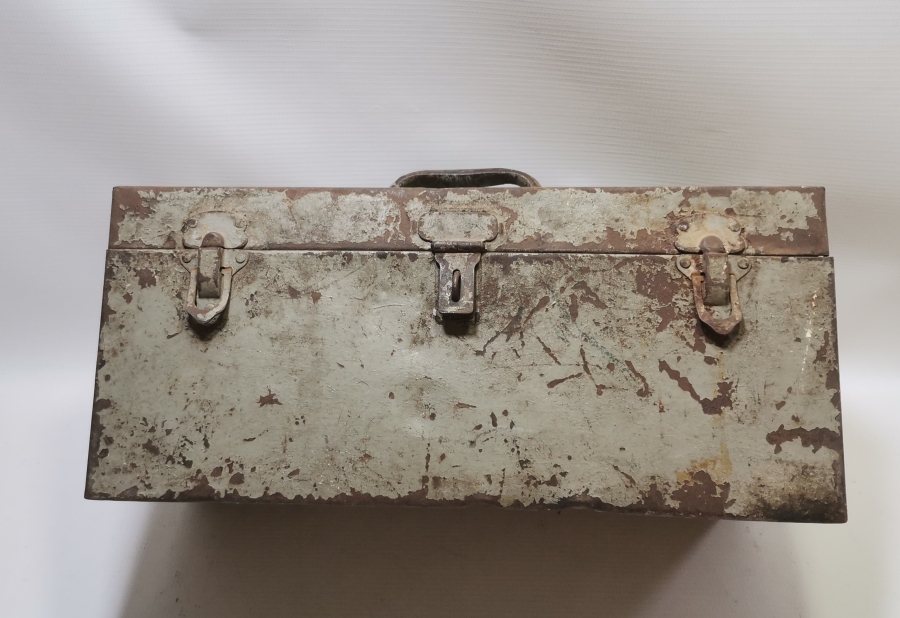 BÜYÜK BOY ANTİKA ÇOK AMAÇLI ALET ÇANTASI