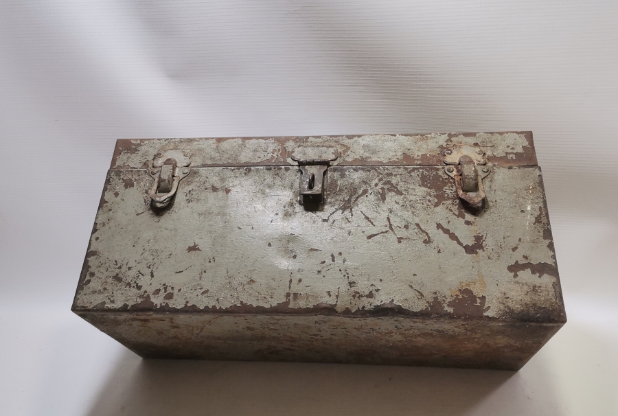 BÜYÜK BOY ANTİKA ÇOK AMAÇLI ALET ÇANTASI