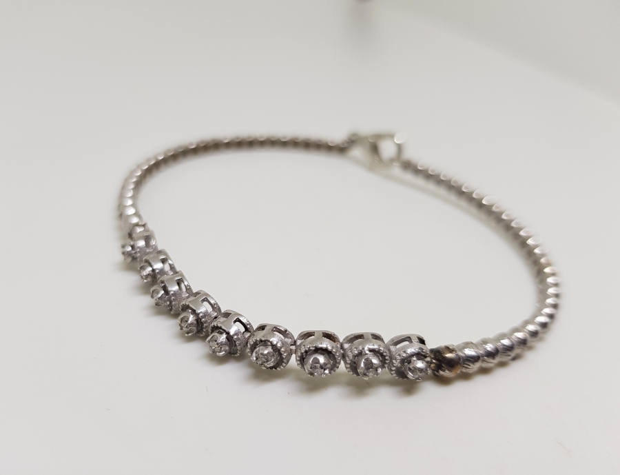 ELMAS TAŞLI ÖZEL YAPIM BİLEKLİK