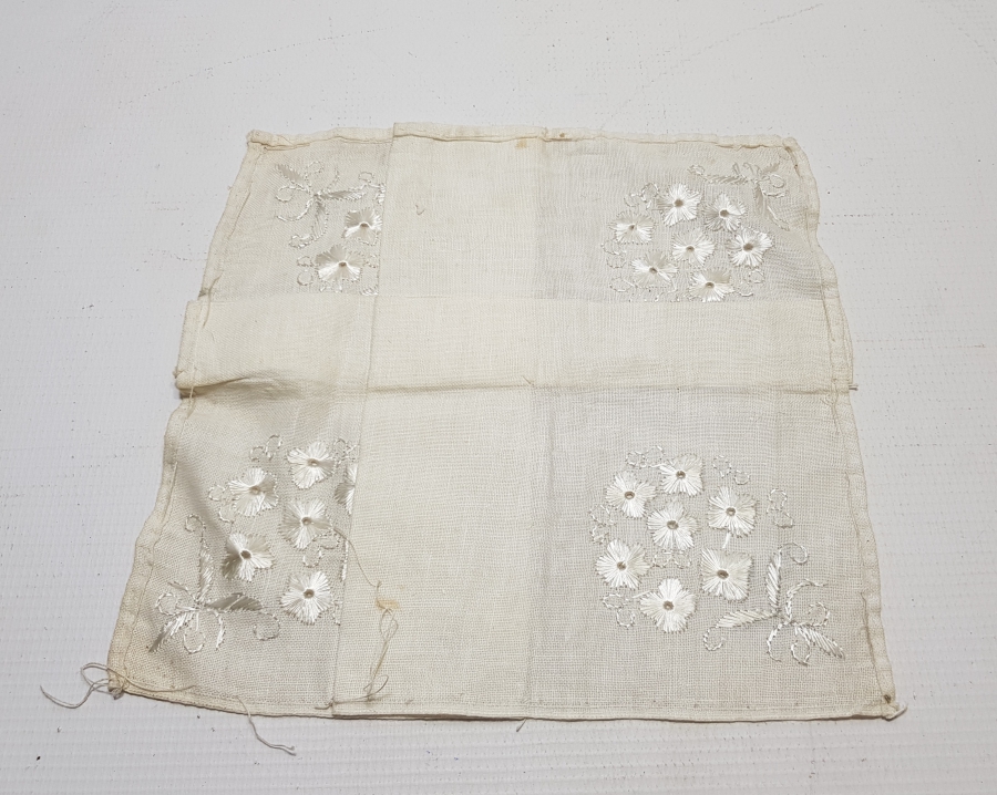 OSMANLI DÖNEMİ TAMAMI EL İŞİ İPEK SÖZ MENDİLİ - ÇEVRE