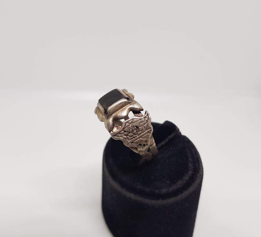 KABARTMA İŞÇİLİKLİ ANTİKA GÜMÜŞ YÜZÜK