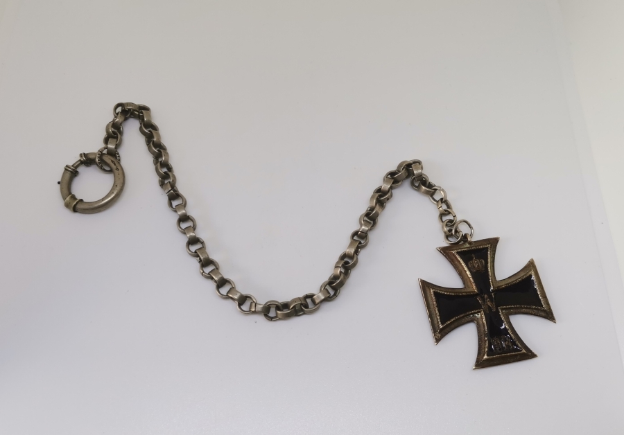 1. DÜNYA SAVAŞI DÖNEMİ 1. DERECE GÜMÜŞ OSMANLI SUBAYLARINA VERİLMİŞ ALMAN DEMİR HAÇ MADALYASI