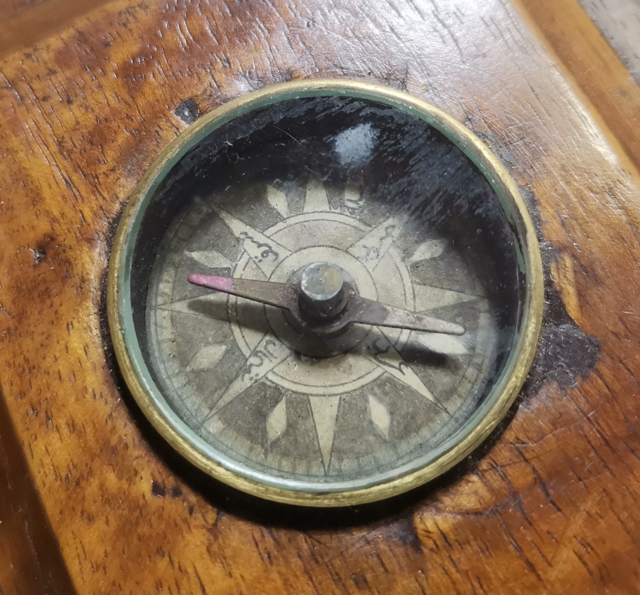 ÜZERİ OSMANLICA YAZILI VE KIBLENÜMALI ÇOK NADİR TEYYARE CEMİYETİ AÇILIŞ HATIRASI SANDIK - KUTU