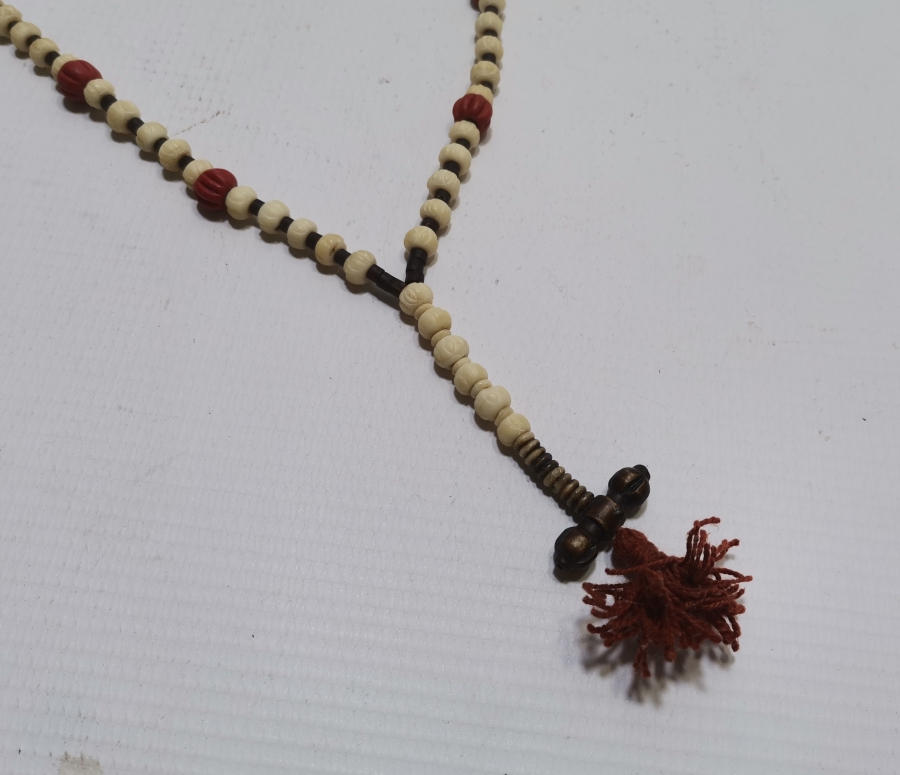 OSMANLI DÖNEMİ MERCAN VE DOĞAL TAŞLARDAN YAPILMIŞ PAPAZ TESPİHİ