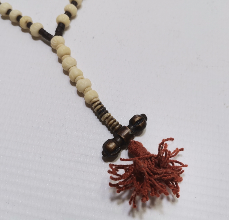 OSMANLI DÖNEMİ MERCAN VE DOĞAL TAŞLARDAN YAPILMIŞ PAPAZ TESPİHİ