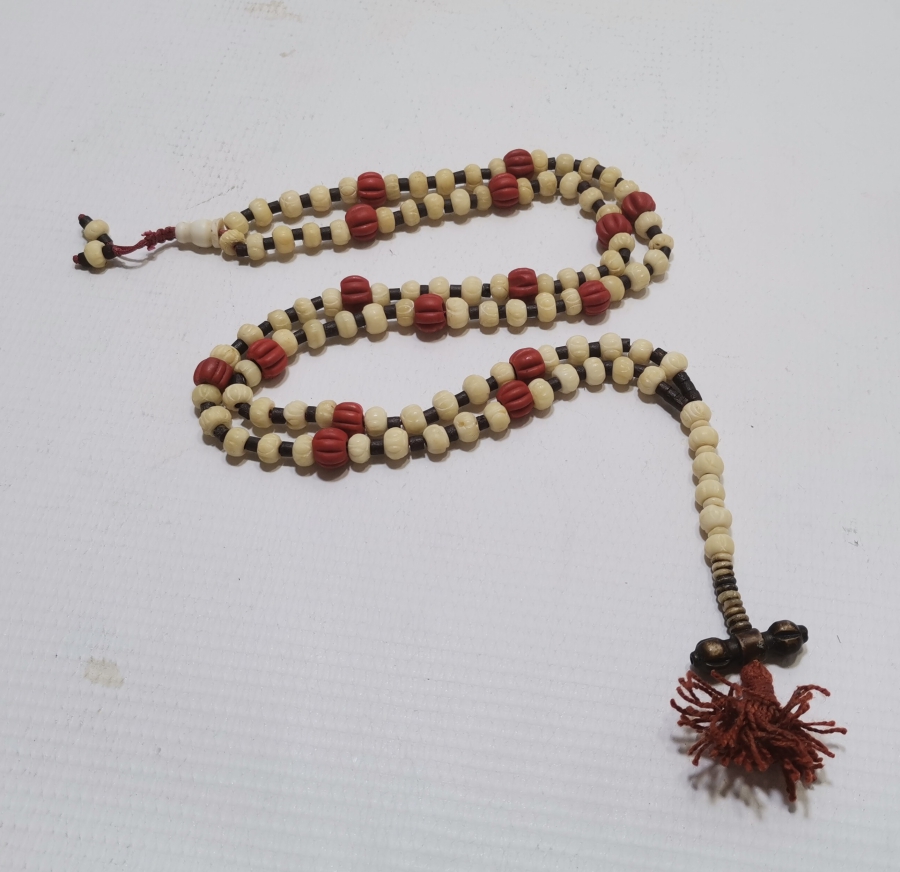 OSMANLI DÖNEMİ MERCAN VE DOĞAL TAŞLARDAN YAPILMIŞ PAPAZ TESPİHİ