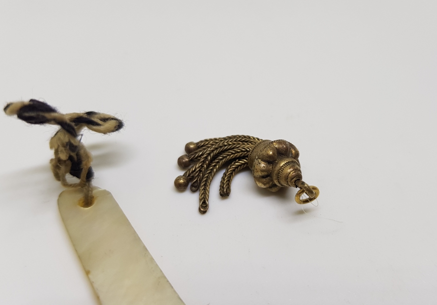 OSMANLI DÖNEMİ 2 ADET TAKI VE KÖSTEK PARÇASI