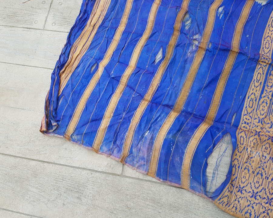 OSMANLI DÖNEMİ SAF GÜMÜŞ VE İPEKTEN DOKUNMUŞ NADİR HEREKE KUMAŞ PARÇASI