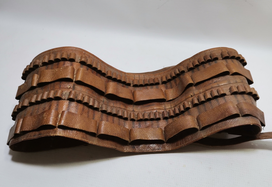 OSMANLI DÖNEMİ ÇİFT KATLI DERİ KUVVACI KÜTÜKLÜĞÜ