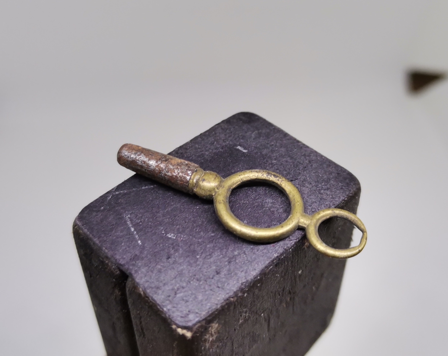 OSMANLI DÖNEMİ CEP SAATİ KURMA ANAHTARI