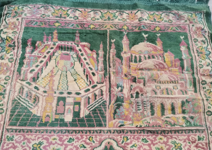 ÜZERİ KABE-İ ŞERİF GÖRSELLİ ANTİKA SECCADE