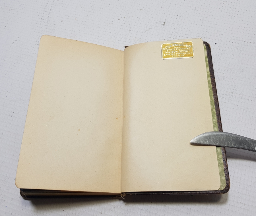 1906 TARİHLİ RENKLİ BASKI ALTIN VARAKLI CİLDİNDE FRANSIZCA İNCİL