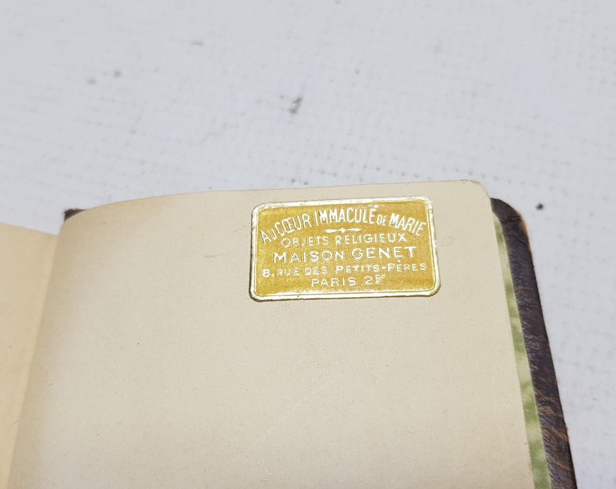 1906 TARİHLİ RENKLİ BASKI ALTIN VARAKLI CİLDİNDE FRANSIZCA İNCİL