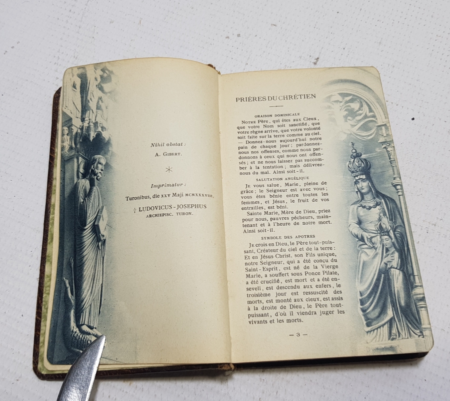 1906 TARİHLİ RENKLİ BASKI ALTIN VARAKLI CİLDİNDE FRANSIZCA İNCİL