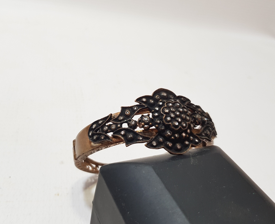 ELMAS TAŞLI ÖZEL YAPIM BİLEZİK