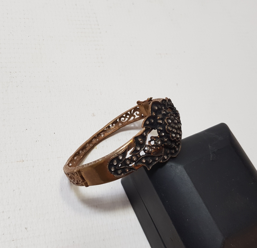 ELMAS TAŞLI ÖZEL YAPIM BİLEZİK