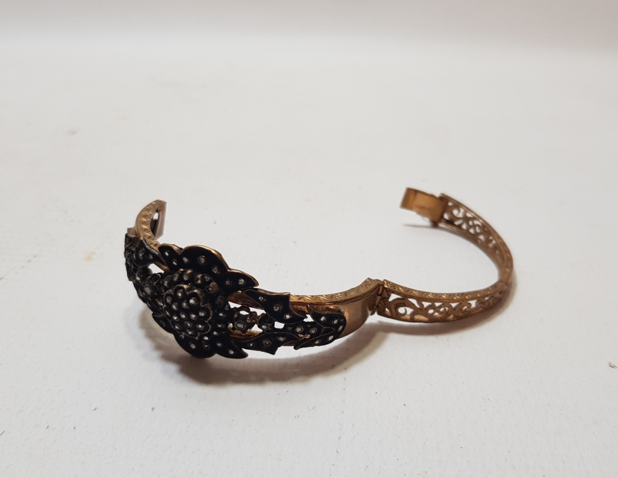 ELMAS TAŞLI ÖZEL YAPIM BİLEZİK