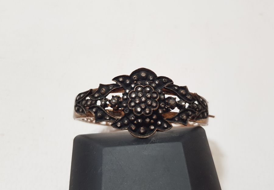 ELMAS TAŞLI ÖZEL YAPIM BİLEZİK