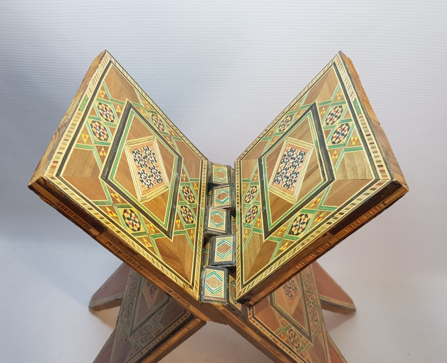 MARKUTERİ İŞÇİLİKLİ BÜYÜK BOY ANTİKA RAHLE